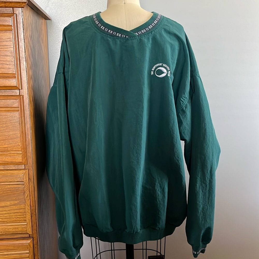 Green Cargill, Inc. windbreaker